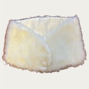Elegant White Faux Fur Wrap